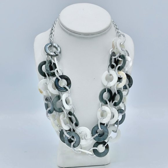 Triple Layer Boutique Gray and White Circular Silver-tone Necklace 24" - Picture 4 of 5